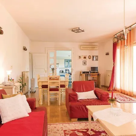 Five Bedroom Holiday In Casa vacanze