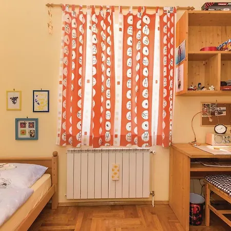 Casa vacanze Five Bedroom Holiday In